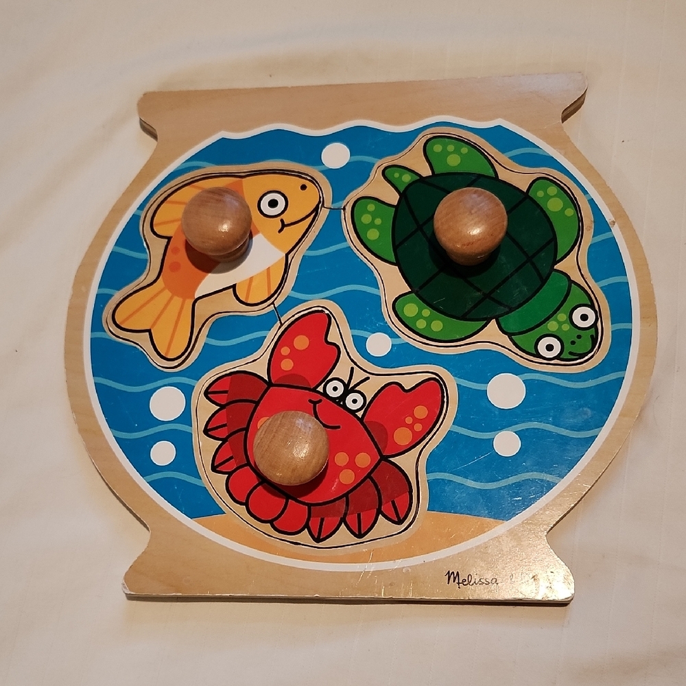 Melissa & Doug Wooden Ocean Knob Puzzle with Blue, Green, Red, Orange